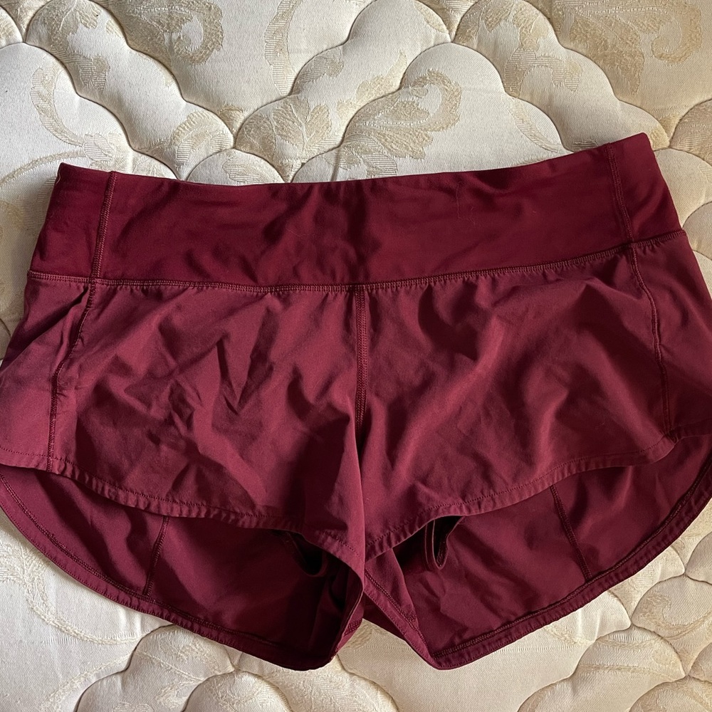 Lululemon Speed Up Short 2.5” inseam RED
